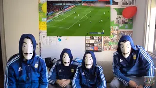 ¿Te acuerdas de ellos? Así vivieron “Los Displicentes” la humillante caída de Argentina ante España