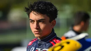 Piloto chileno Nicolás Pino y su amistad con Vidal: Siempre me pregunta por los autos