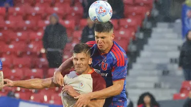 El jugador que Paqui no utilizó en la U ahora golpea la puerta del Mundial