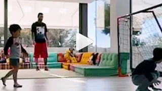 Los goles que le marcó Thiago Messi a su hermano a pase de su padre