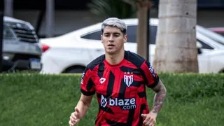 Angelo Araos retornó a los entrenamientos con Atlético Goianiense luego de su lesión