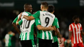 Betis de Pellegrini batió a Almería y sigue metido con propiedad en la parte alta en España