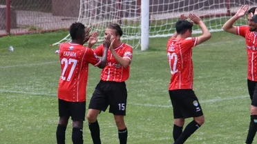 Magallanes escaló en la Primera B con triunfo ante San Felipe