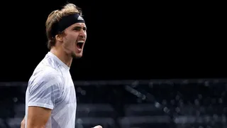 Los festejos de Daniil Medvedev luego de conquistar el Masters 1.000 de París