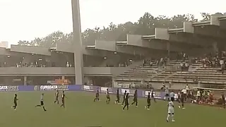 Amistoso de Nigeria y República Checa fue interrumpido por una fuerte granizada