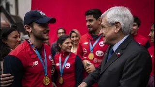 Presidente Piñera recibió al Team Chile: Nos llenaron el alma y el corazón