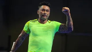 La fiesta del “Chino”: Marcelo Ríos venció en una ajustada exhibición a Alex Corretja