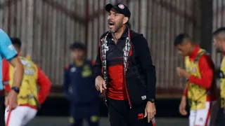 Asistente técnico de La Calera: Se nota que la cancha del Santa Laura no está en buen estado