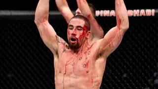 Robert Whittaker se quedó con la pelea estelar del UFC Fight Island 3 tras vencer a Darren Till
