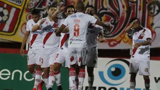 Curicó Unido venció a un errático Huachipato y trepó al segundo lugar del Campeonato Nacional