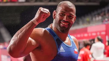 Yasmani Acosta avanzó a semifinales en la lucha grecorromana y quedó a un paso de una medalla