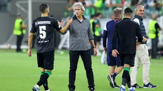 Real Betis doblegó a Aris Limassol con Bravo como suplente y es líder de su grupo