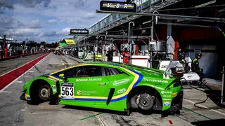 Desperfecto de último minuto impidió competir a Benjamín Hites en el GT World Challenge