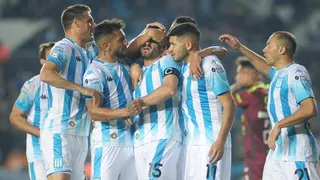Racing logró su primer triunfo en la Superliga ante Godoy Cruz con Mena, Díaz y Arias en cancha