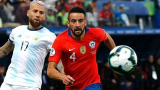 Mauricio Isla se lesionó y es duda en la Roja para la doble fecha FIFA