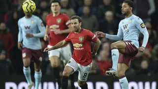 Manchester United tropezó en casa y solo consiguió una igualdad ante Aston Villa