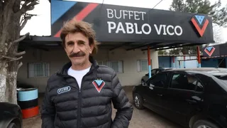 El técnico que vive detrás de la tribuna