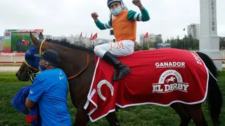 Nenúfar Azul se quedó con El Derby tras una reñida y polémica definición