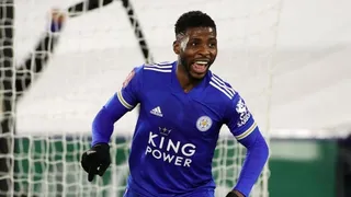 Leicester derrotó sin contratiempos a Manchester United y avanzó a semifinales de la FA Cup