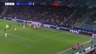 Angel Di María anotó un gol olímpico para Benfica ante Salzburgo en la Champions