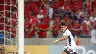 Pablo Solari desató la locura y anotó el segundo de Colo Colo ante Fortaleza en Copa Libertadores