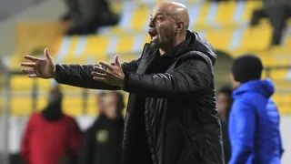 Figueroa hizo un llamado a entrenadores para unirse y sacar micrófonos de la zona técnica