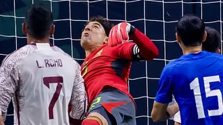 Medio mexicano apuntó que Guillermo Ochoa ha recibido más de mil goles en su carrera