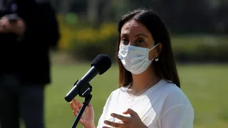 Ministra Pérez destacó baja positividad de contagios en el fútbol chileno: “Los protocolos están funcionando”