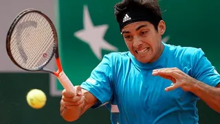 Cristian Garin lucha por el avance a tercera ronda de Roland Garros con Stan Wawrinka