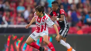 Necaxa con Matías Fernández derrotó a Atlas de Angelo Henríquez y avanzó en la Copa México