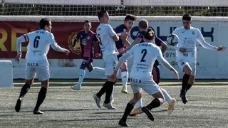 Fabián Orellana participó de angustiosa clasificación de Valladolid ante equipo de Tercera