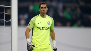 Ederson alabó a Claudio Bravo: “Es como Buffon, está en ese nivel de leyenda”