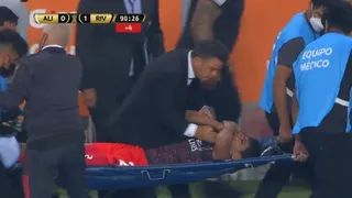 ¡Terrible! Brutal patada provocó grave lesión a Robert Rojas de River Plate