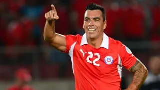 Esteban Paredes llenó de elogios a Marcelo Bielsa y criticó a Jorge Sampaoli