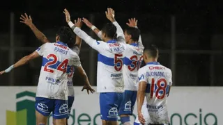 “La Franja”: U. Católica derribó a Curicó Unido y escaló al segundo puesto