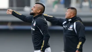 Leyenda de Colo Colo llenó de elogios a Jorge Almirón y Arturo Vidal
