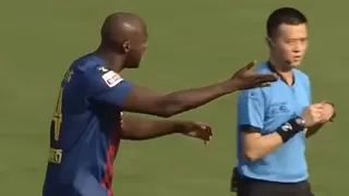 Yaya Touré fue expulsado a los 10 segundos del que pudo ser su último partido en China