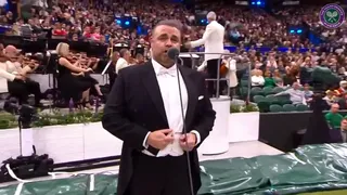 Con tenor y orquesta sinfónica: La ceremoniosa inauguración del nuevo techo de Wimbledon