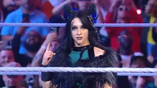 Así le quitaron el triunfo a Stephanie Vaquer en el WWE Money in the Bank