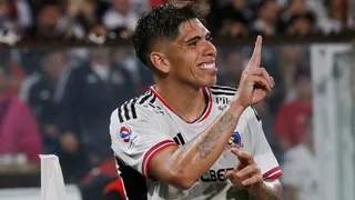 Stöhwing espera la continuidad de Palacios: Podemos quedarnos con una parte de su pase