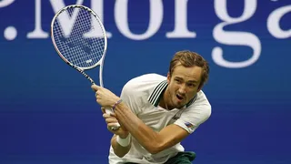 Daniil Medvedev derribó sin problemas a Daniel Evans y avanzó a cuartos del US Open