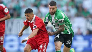 Alexis Sánchez amargó el récord de Manuel Pellegrini: Sevilla rescató un empate ante Betis con gol del chileno