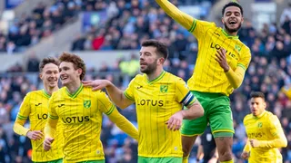 Marcelino Núñez sumó minutos en la goleada de Norwich en la Championship de Inglaterra