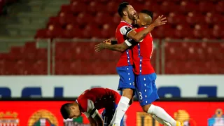 Arturo Vidal apura su recuperación para llegar al Superclásico y estar en el debut de Isla