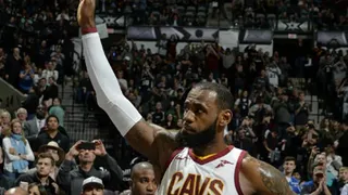 LeBron James firmó un triple-doble en triunfo de Cleveland Cavaliers sobre Chicago Bulls