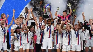 Hitos 2022: Olympique de Lyon de “Tiane” Endler se quedó con la Champions Femenina ante Barcelona
