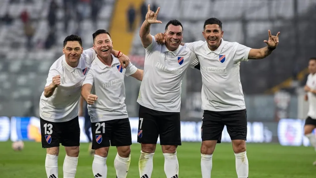 Paredes celebrando el gol a Alianza Lima / ©Kokeromero.foto