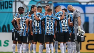 Gremio salvó un empate en casa antes de su duelo con Universidad Católica