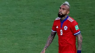 Arturo Vidal será evaluado esta tarde por molestias en uno de sus tobillos