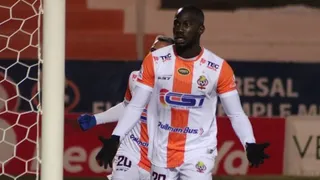 Cobresal y Unión Española juegan un duelo clave para meterse en zona de copas